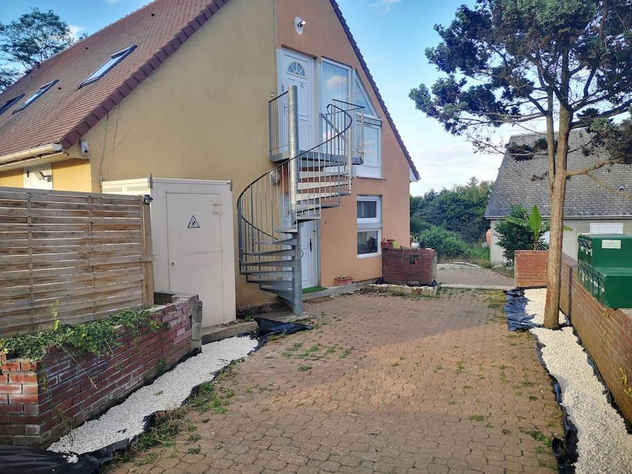 N1 F2 40M2 Avec Petit Jardin Apartamento Hérouville-Saint-Clair Exterior foto